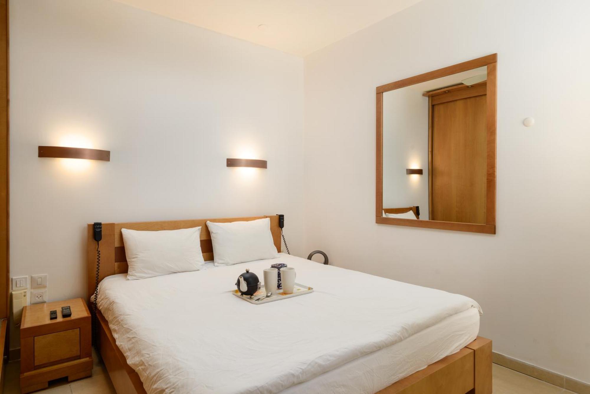 Cosy 1Br Near Beach By Feelhome Tel Aviv Bagian luar foto